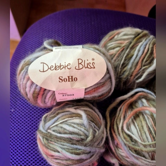 Debbie Bliss 100% Wool Soho Yarn - Picture 1 of 4